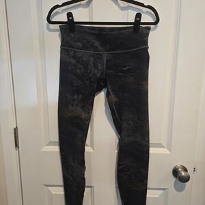 Lululemon Athletica Galaxy Patterned Leggings Size 8! Worn 1x! EUC! Mid-Rise!